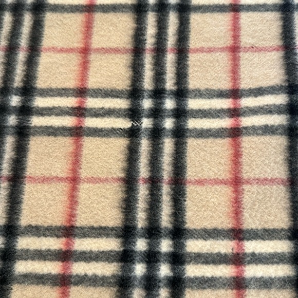 Burberry Scarf - Picture 7 of 7